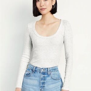 Old Navy Snug Scoop Neck T-Shirt